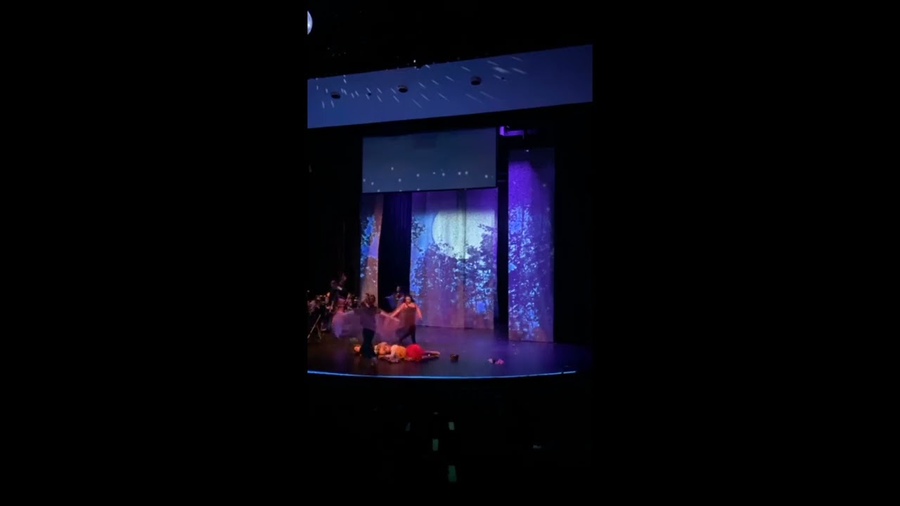Sabrina Cohn performing the Dew Fairy in Hänsel und Gretel